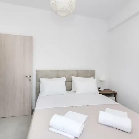 Lux 'n Comfort Tínos