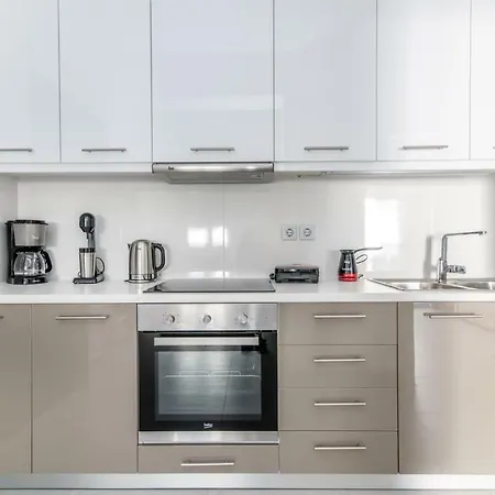 Lux 'n Comfort Apartment *